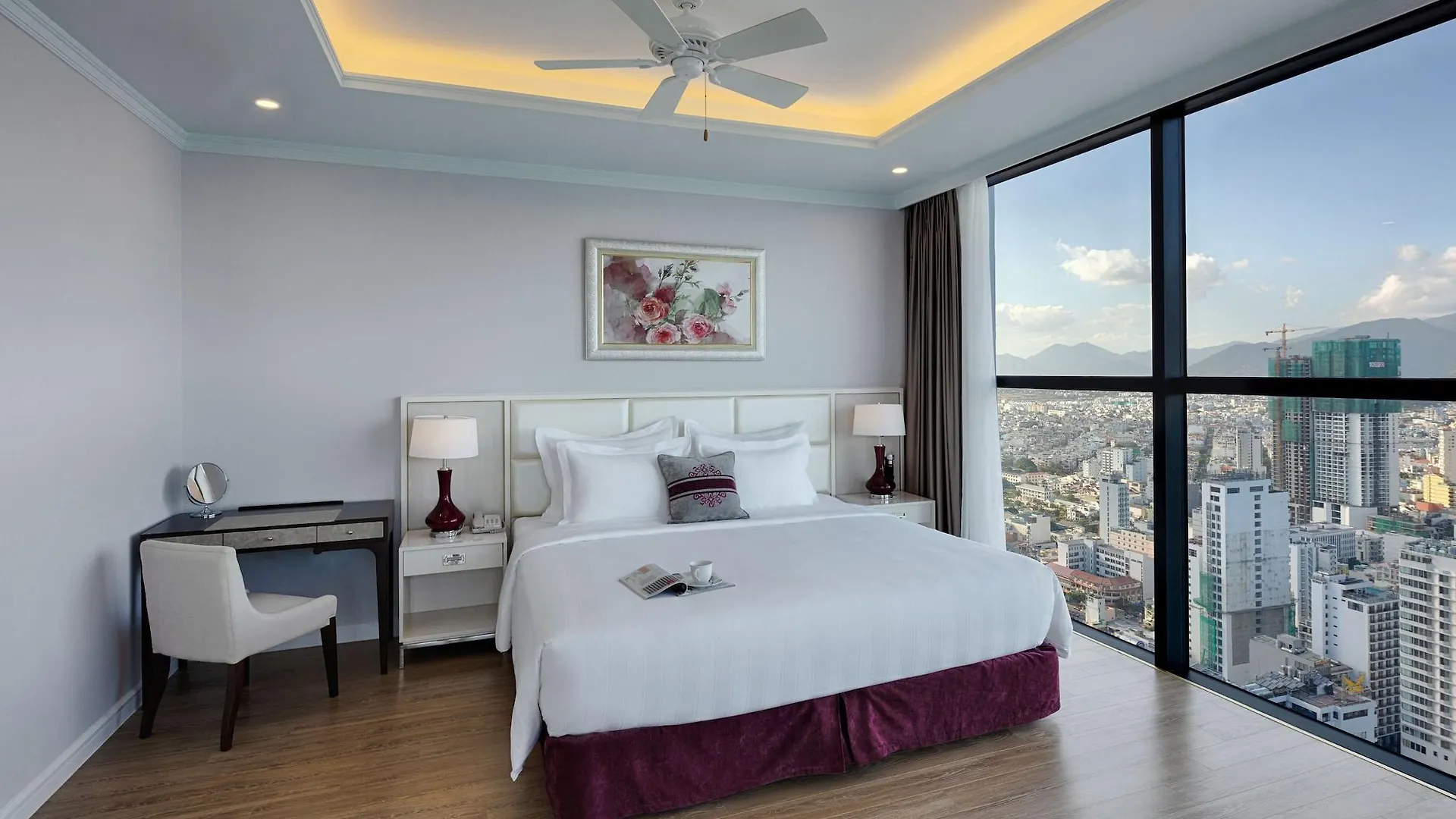 Vinpearl Beachfront Nha Trang Hotel