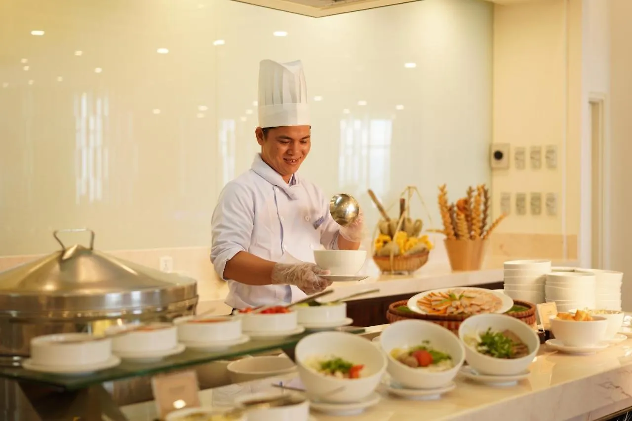 ***** Hotel Vinpearl Beachfront Nha Trang Vietnam