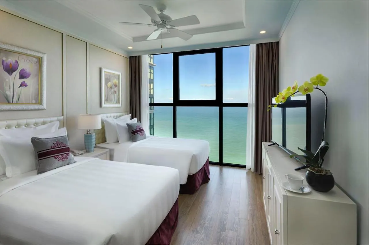Vinpearl Beachfront Nha Trang 5*,  Vietnam